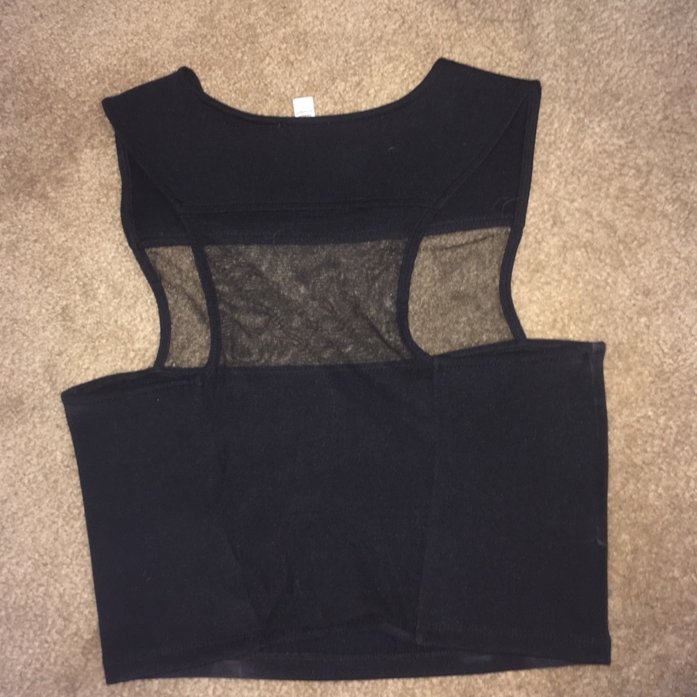 Crop top